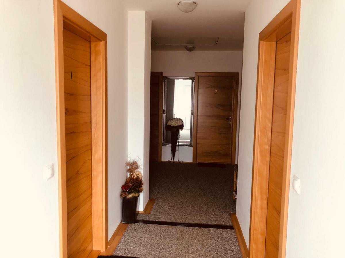 Rooms Jana Slunj Luaran gambar