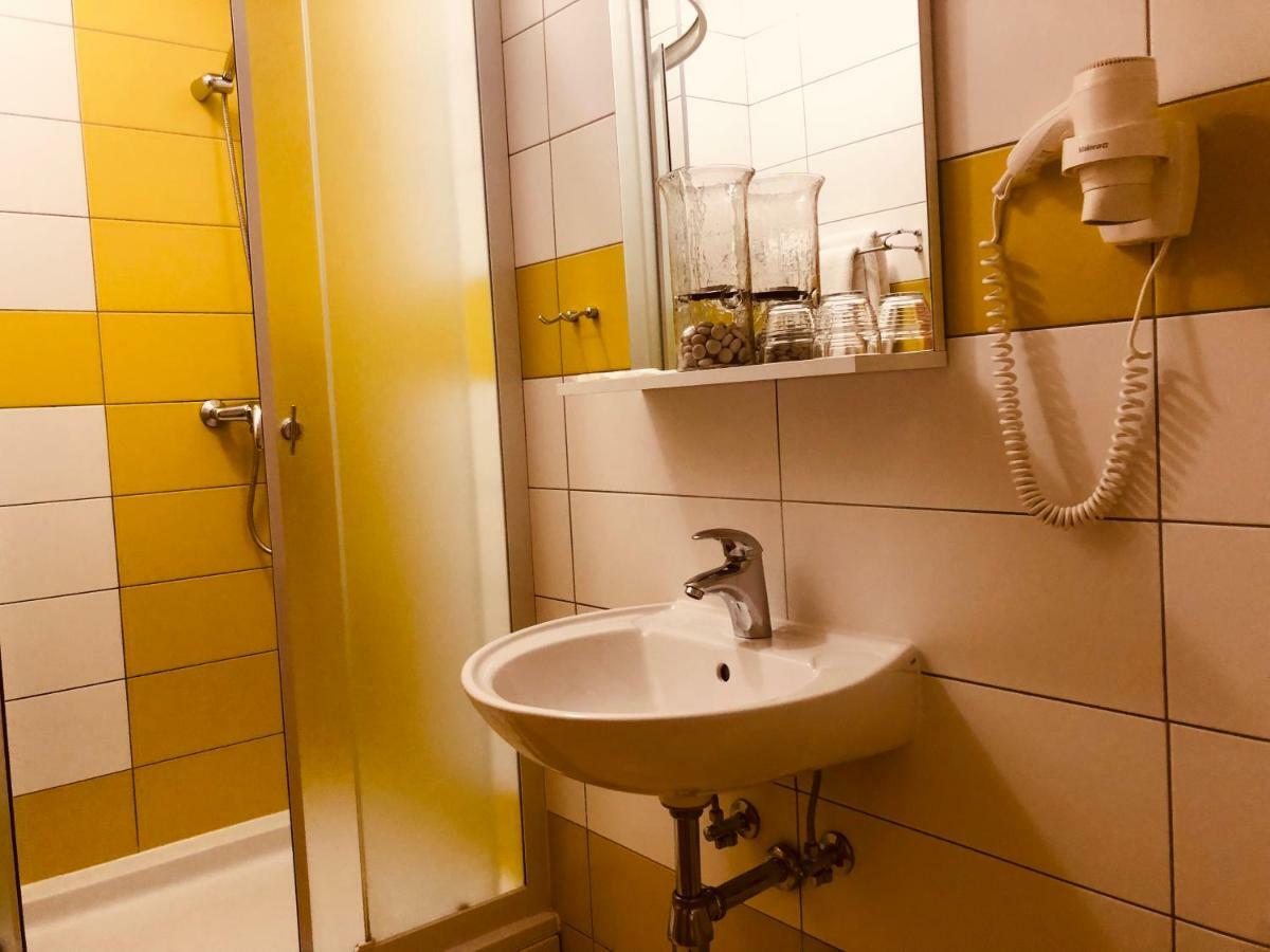 Rooms Jana Slunj Luaran gambar