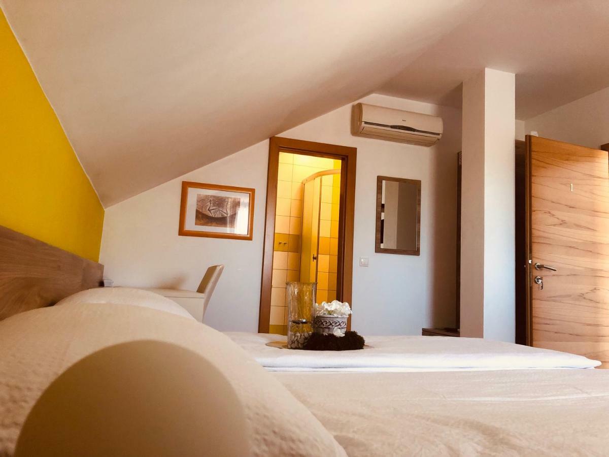 Rooms Jana Slunj Luaran gambar